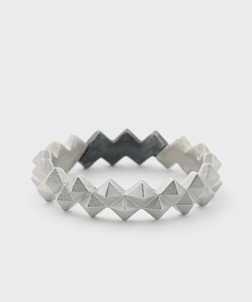 Paul Smith（ポールスミス）の「“Square Spike” リング【250915 200】（リング・メンズ・シルバー・21/17）」の3枚目の写真