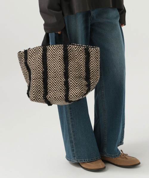 beej（ビージ）の「【beej（ビージ）】WOOL TOTE BAG（トートバッグ・レディース・ブラック/ベージュ/ダークブラウン・FREE）」の2枚目の写真