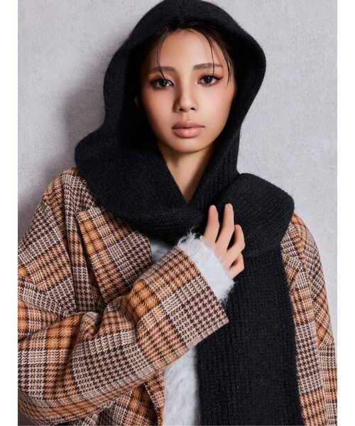 GYDA（ジェイダ）の「Symmetry GYDAフードニットマフラー（マフラー