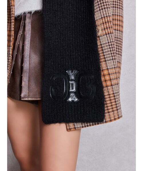 GYDA（ジェイダ）の「Symmetry GYDAフードニットマフラー（マフラー・レディース・ブラック・FREE）」の6枚目の写真