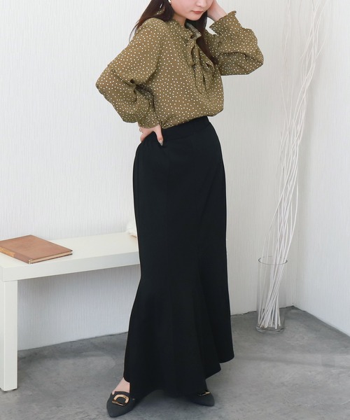 libelle more（リベル モア）の「ランダムドットスタンドフリルリボンブラウス（シャツ/ブラウス・レディース・オリーブ/アイボリー/ブラック・M）」の15枚目の写真