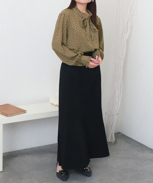 libelle more（リベル モア）の「ランダムドットスタンドフリルリボンブラウス（シャツ/ブラウス・レディース・オリーブ/アイボリー/ブラック・M）」の14枚目の写真