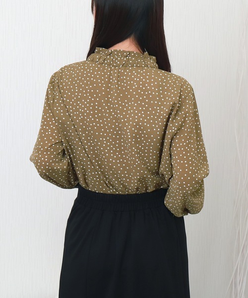 libelle more（リベル モア）の「ランダムドットスタンドフリルリボンブラウス（シャツ/ブラウス・レディース・オリーブ/アイボリー/ブラック・M）」の18枚目の写真
