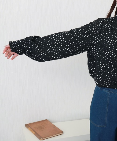 libelle more（リベル モア）の「ランダムドットスタンドフリルリボンブラウス（シャツ/ブラウス・レディース・オリーブ/アイボリー/ブラック・M）」の11枚目の写真