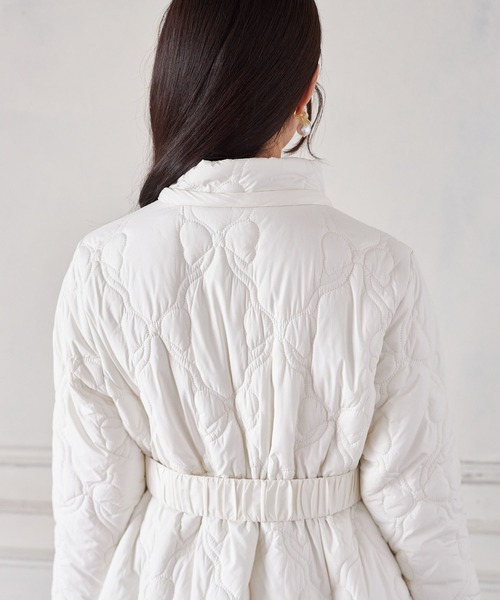 取り外し可能なファー＆ベルト付きリボンキルティングフィット＆フレア