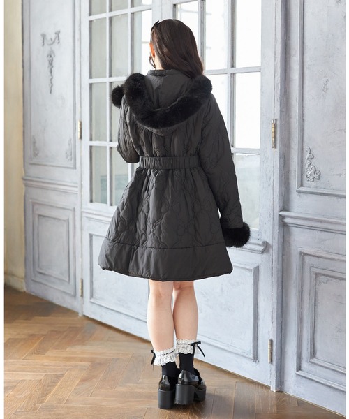 取り外し可能なファー＆ベルト付きリボンキルティングフィット＆フレア