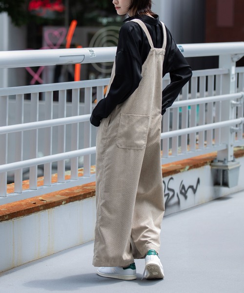 Munich（ミューニック）の「ナノコーデュロイサロペット（サロペット/オーバーオール・レディース・アイボリー/ブラック/グレイッシュベージュ・S/M）」の7枚目の写真