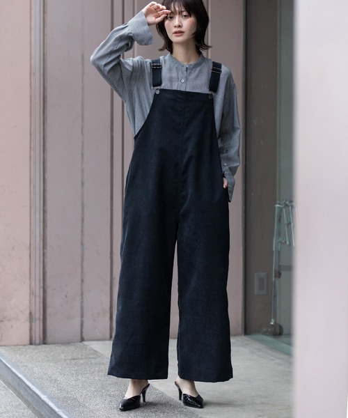 Munich（ミューニック）の「ナノコーデュロイサロペット（サロペット/オーバーオール・レディース・アイボリー/ブラック/グレイッシュベージュ・S/M）」の11枚目の写真