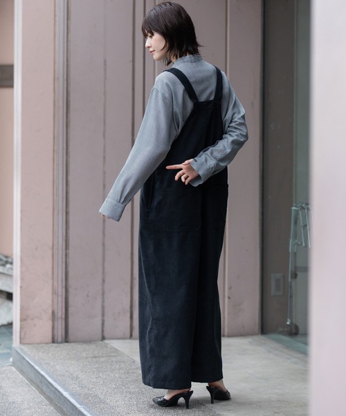 Munich（ミューニック）の「ナノコーデュロイサロペット（サロペット/オーバーオール・レディース・アイボリー/ブラック/グレイッシュベージュ・S/M）」の13枚目の写真