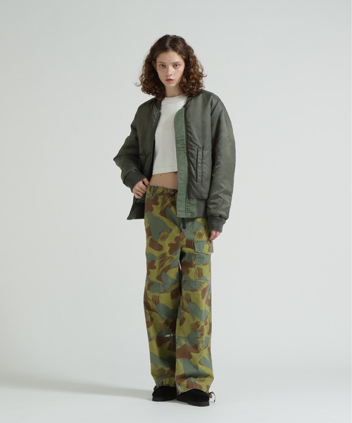 AVIREX(アヴィレックス)の「《直営店限定》WASHED MA-1 FLYING TIGERS(MA-1・レディース・セージグリーン/ブラック・M/S)」の6枚目の写真