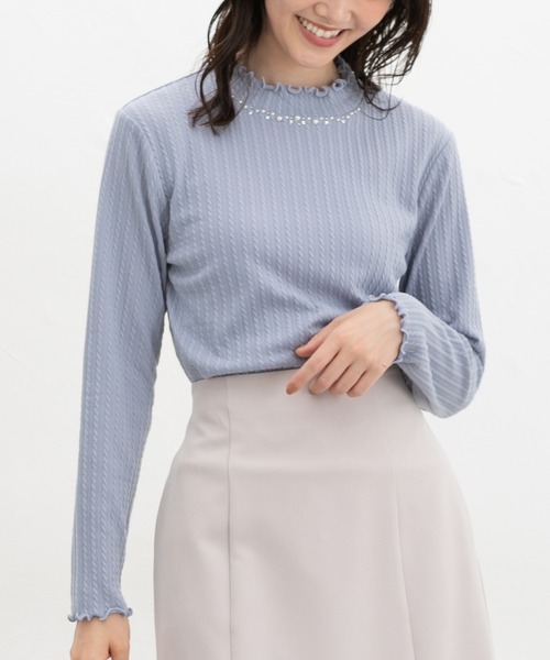 Honeys（ハニーズ）の「ビジュー付ハイネック（Tシャツ/カットソー・レディース・アイボリー/サックスブルー/スモークピンク/ライトグレー/レッド/ネイビー・L/LL/M/S）」の17枚目の写真