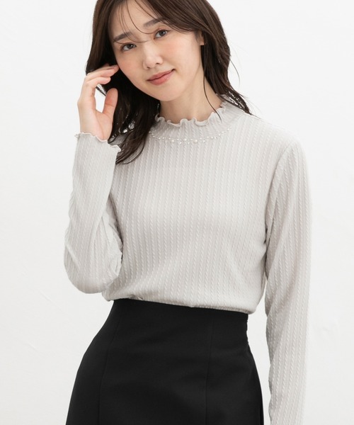 Honeys（ハニーズ）の「ビジュー付ハイネック（Tシャツ/カットソー・レディース・アイボリー/サックスブルー/スモークピンク/ライトグレー/レッド/ネイビー・L/LL/M/S）」の19枚目の写真