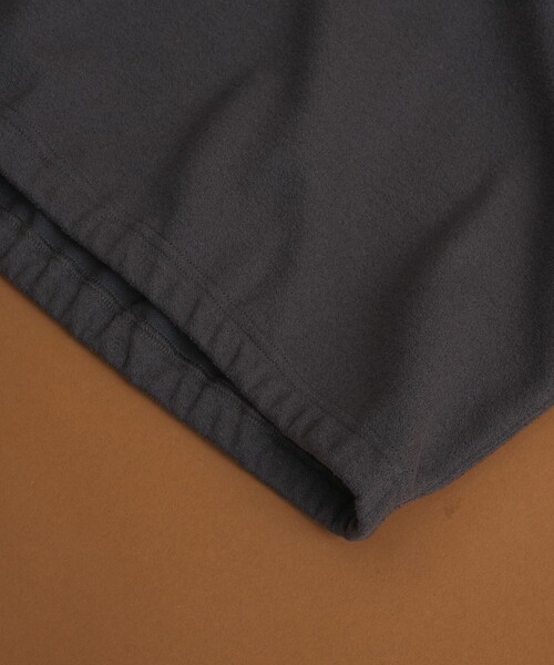 PUBLIC TOKYO（パブリックトウキョウ）の「ブークレハーフジップスウェット（スウェット・メンズ・ダークネイビー/ダークグレー・1/2）」の7枚目の写真