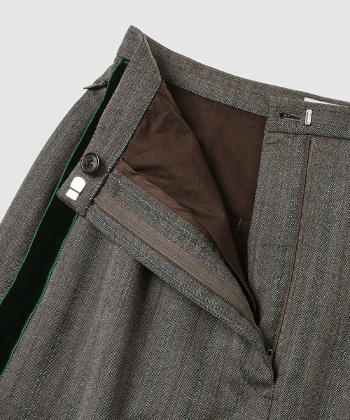 DRIES VAN NOTEN(ドリスヴァンノッテン)の「SANDORA L EMB 2250 W.W.SKIRT(スカート・レディース・グレー系その他・34/36)」の5枚目の写真