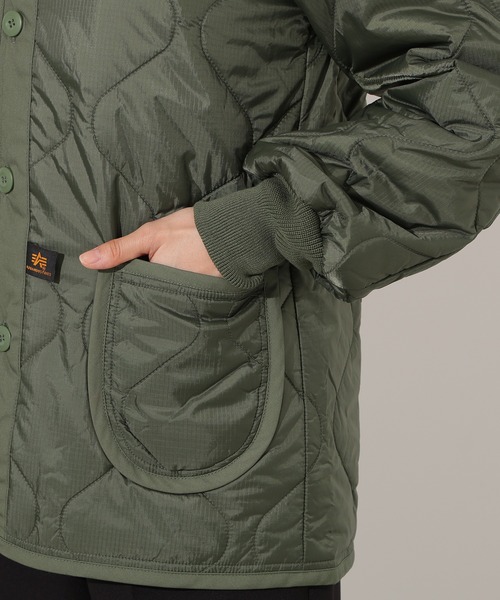 Alpha Industries(アルファインダストリーズ)の「【Alpha Industries】キルティングライナー(ノーカラージャケット・レディース・ブラック/オリーブ・X-SMALL)」の4枚目の写真