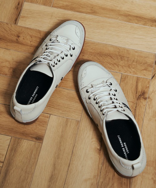 KATHARINE HAMNETT LONDON （キャサリンハムネットロンドン）の「KATHARINE HAMNETT LONDON/キャサリンハムネットロンドン 本革レザースニーカー（3965）（スニーカー・メンズ・ブラック/ホワイト・24.5/25/25.5/26/26.5/27）」の3枚目の写真