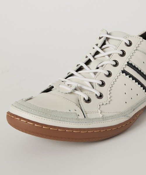 KATHARINE HAMNETT LONDON （キャサリンハムネットロンドン）の「KATHARINE HAMNETT LONDON/キャサリンハムネットロンドン 本革レザースニーカー（3965）（スニーカー・メンズ・ブラック/ホワイト・24.5/25/25.5/26/26.5/27）」の6枚目の写真