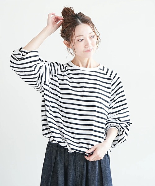 SOLAMONAT(ソラモナ)の「パフ天竺 裾紐ボーダー長袖プルーオーバー(Tシャツ/カットソー・レディース・ホワイト×ブラック/ブラック×ホワイト・FREE)」の1枚目の写真
