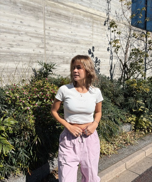 ROXY(ロキシー)の「SUNDAYS/ロキシーショート丈半袖Tシャツ(Tシャツ/カットソー・レディース・ホワイト/ミント/グレー/ブラック/ライトピンク・MEDIUM/LARGE)」の18枚目の写真