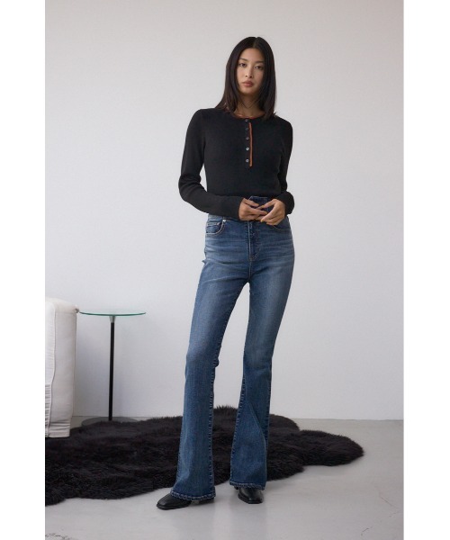 AZUL by moussy(アズールバイマウジー)の「格上げ ヘンリーネックデザインニットトップス(ニット/セーター・レディース・ブラウン/ブラック/杢グレー・FREE)」の7枚目の写真