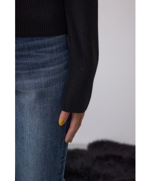AZUL by moussy(アズールバイマウジー)の「格上げ ヘンリーネックデザインニットトップス(ニット/セーター・レディース・ブラウン/ブラック/杢グレー・FREE)」の13枚目の写真