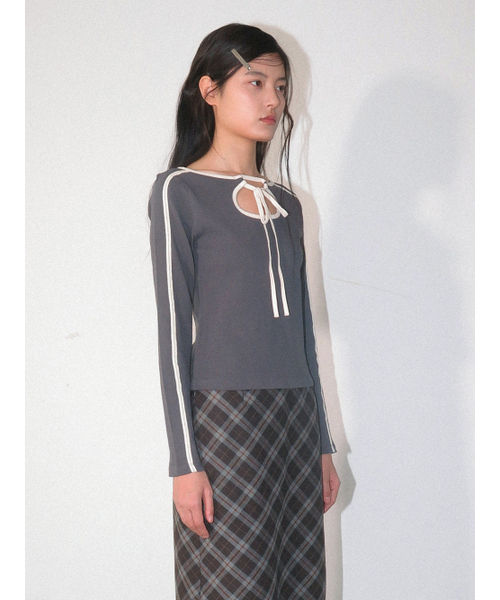 Kijun(キジュン)の「Cut Out Jersey Top Charcoal(Tシャツ/カットソー・レディース・その他・MEDIUM/LARGE/SMALL)」の2枚目の写真