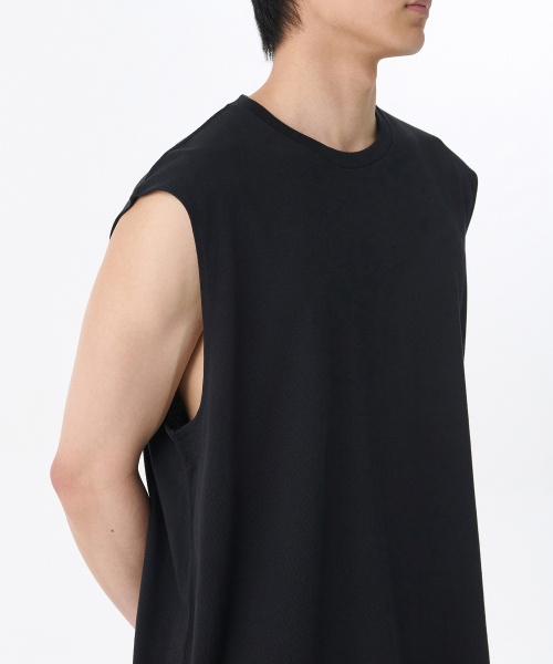 MUSINSA STANDARD（ムシンサスタンダード）の「オーバーサイズスリーブレストップ [ブラック]（Tシャツ/カットソー・メンズ・その他・SMALL/MEDIUM/LARGE/X-LARGE/XX-LARGE）」の3枚目の写真