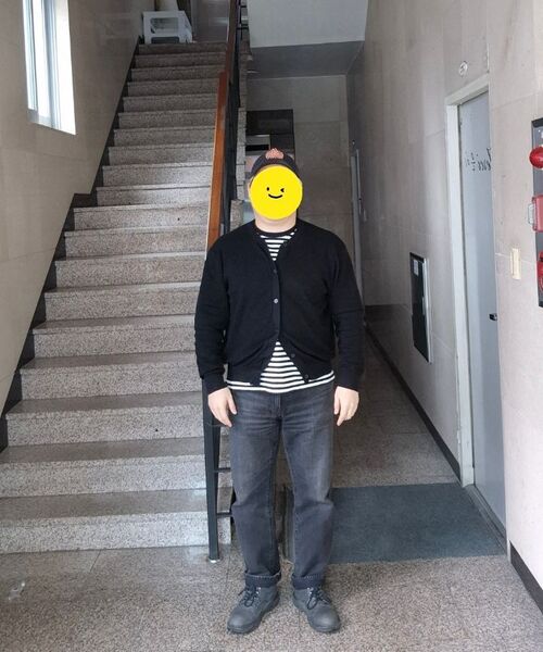 MUSINSA STANDARD（ムシンサスタンダード）の「ストライプリラックスドクルーネック長袖Tシャツ[ブラック]（Tシャツ/カットソー・メンズ・その他・SMALL/MEDIUM/LARGE/X-LARGE/XX-LARGE）」の11枚目の写真