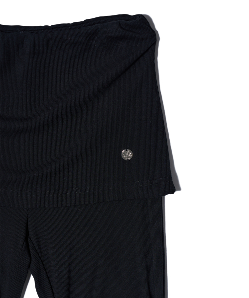 YOUHEE(ユヒ)の「BASIC SHIRRING LAYERED SKIRT PANTS BLACK(その他パンツ・レディース・その他・SMALL/MEDIUM)」の4枚目の写真