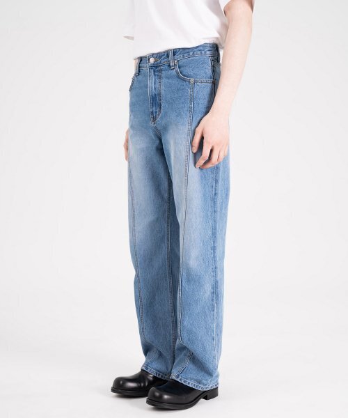ROUGHNECK(ラフネック)の「カーブラインセミワイドデニムパンツ中青(デニムパンツ・メンズ・その他・L(32)/M(30)/XL(34))」の2枚目の写真