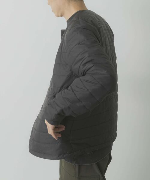 ITEMS URBANRESEARCH（アイテムズ アーバンリサーチ）の「『静電気防止/撥水/防水』高機能 パデッドジャケット（ダウンジャケット/コート・メンズ・ダークグレー/ブラック・MEDIUM/LARGE）」の4枚目の写真