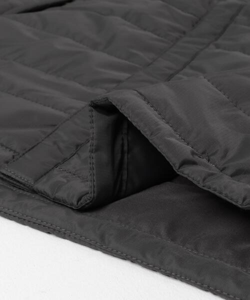 ITEMS URBANRESEARCH（アイテムズ アーバンリサーチ）の「『静電気防止/撥水/防水』高機能 パデッドジャケット（ダウンジャケット/コート・メンズ・ダークグレー/ブラック・MEDIUM/LARGE）」の11枚目の写真