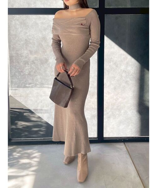 LAGUNAMOON（ラグナムーン）の「【POLO BCSコラボ】オフショルチョーカーニットワンピース（ワンピース・レディース・ブラック/ベージュ/モカ・SMALL/MEDIUM）」の4枚目の写真