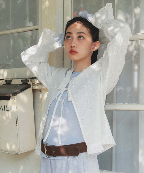 miette(ミエット)の「フリルデザインコットンレースブラウス(シャツ/ブラウス・レディース・ブラック/オフホワイト・L/M/S)」の9枚目の写真
