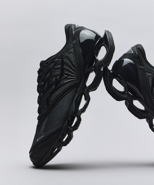 MIZUNO / ミズノ ウェーブ プロフェシー LS ゴアテックス（スニーカー