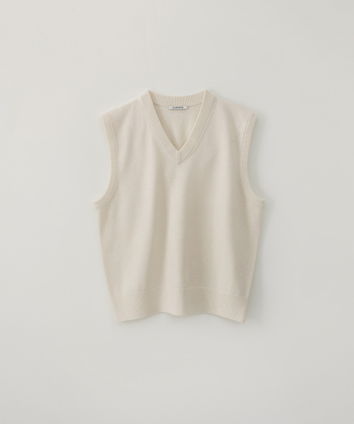 BLANKROOM(ブランクルーム)の「Vニットベスト_IVORY(ベスト・レディース・その他・1/2/3)」の1枚目の写真