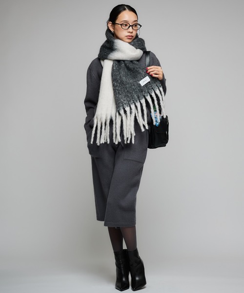 Narcissus（ナルシス）の「バイカラーマフラー（マフラー・レディース・ブラック/レッド/イエロー・FREE）」の9枚目の写真