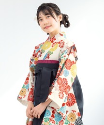 SOUBIEN（ソウビエン）の「【floro by SOUBIEN】ハイジュニア袴4点セット（着物・襦袢・下帯・袴）（着物・キッズ）」