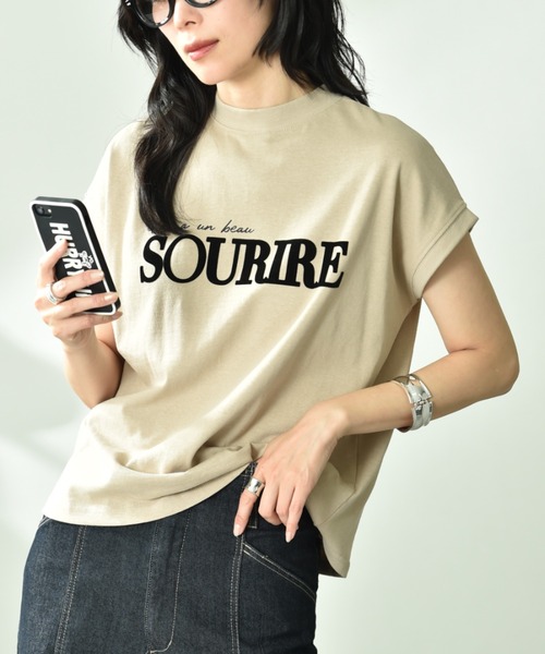 INTERPLANET(インタープラネット)の「【UV・接触冷感】フロッキーロゴプリントフレンチスリーブプルオーバー(Tシャツ/カットソー・レディース・オフホワイト/ライトベージュ/チャコールグレー・FREE)」の3枚目の写真