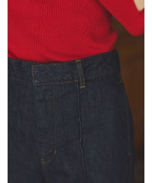 anuans（アニュアンス）の「スリムフィットストレートデニム（デニムパンツ・レディース・インディゴブルー/モカ・0/1/2）」の13枚目の写真