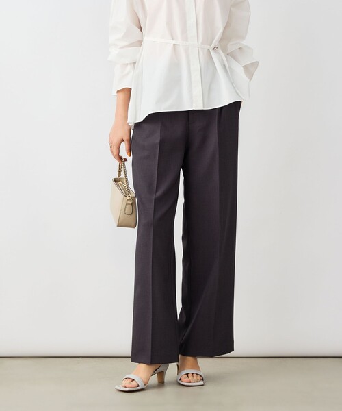 NOLLEY’S Sophi（ノーリーズソフィ）の「《セットアップ対応》ウォッシャブルドライシャークタックワイドパンツ（その他パンツ・レディース・グレイッシュベージュ/チャコールグレー・38/36/34）」の2枚目の写真