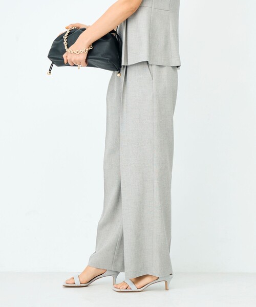 NOLLEY’S Sophi（ノーリーズソフィ）の「《セットアップ対応》ウォッシャブルドライシャークタックワイドパンツ（その他パンツ・レディース・グレイッシュベージュ/チャコールグレー・38/36/34）」の17枚目の写真