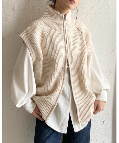 She's Closet(シーズクローゼット)の「ダブルジップアップハイネックオーバーサイズニットベストトップス(ベスト・レディース・ブラック/アイボリー・FREE)」の22枚目の写真