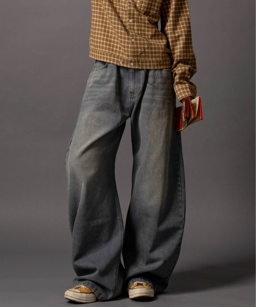 CIVVY.(シヴィ―)の「Double Pocket Wide denim Pants - ダブルポケットワイドデニムパンツ -(デニムパンツ・メンズ・ブルー/ブラック・LARGE/MEDIUM/SMALL)」の4枚目の写真