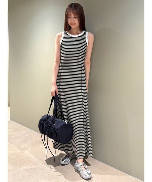 FURFUR(ファーファー)の「ロゴ刺繍ボーダーワンピース(ワンピース・レディース・ブラック/ブラウン/オレンジ・F)」の12枚目の写真