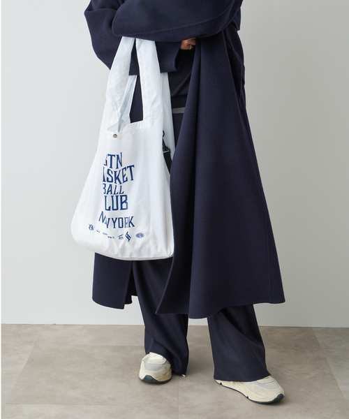 Deuxieme Classe（ドゥーズィエムクラス）の「BTN Logo Shopping バッグ（ショルダーバッグ・レディース・ホワイト/チャコールグレー・FREE）」の6枚目の写真