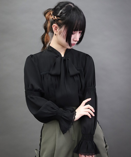 NIBBLE POISON(ニブルポイズン)の「シャーリングボウタイBL(シャツ/ブラウス・レディース・ホワイト/ラベンダー/ブラック・MEDIUM)」の10枚目の写真