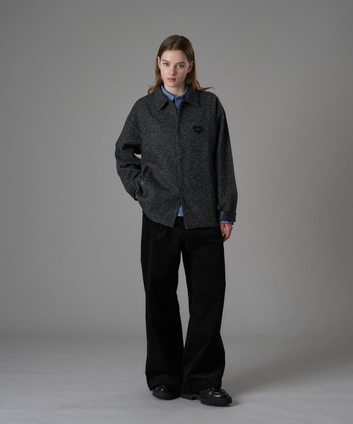 ONCILY（オンシェリー）の「HEART LOGO CHAMBRAY KNIT BLOUSON / ハートロゴシャンブレーニットブルゾン（ブルゾン・メンズ・ブラック/ブラウン・SMALL/MEDIUM/LARGE）」の10枚目の写真