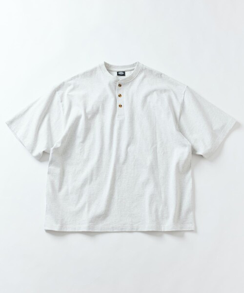 FREAK'S STORE(フリークスストア)の「限定展開 9オンス Heavyweight ビッグシルエット ヘンリーネックTシャツ ヘビーウェイト(Tシャツ/カットソー・メンズ・ホワイト/ネイビー/アッシュグレー/ブラウン/グレイッシュベージュ/ブラック/スミクロ・LARGE/MEDIUM/SMALL/X-SMALL)」の17枚目の写真
