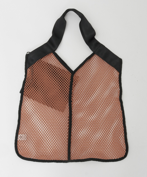 martinique(マルティニーク)の「【SPEEDO/スピード】 Mesh Tote(トートバッグ・レディース・キャメル/ブラック・FREE)」の3枚目の写真